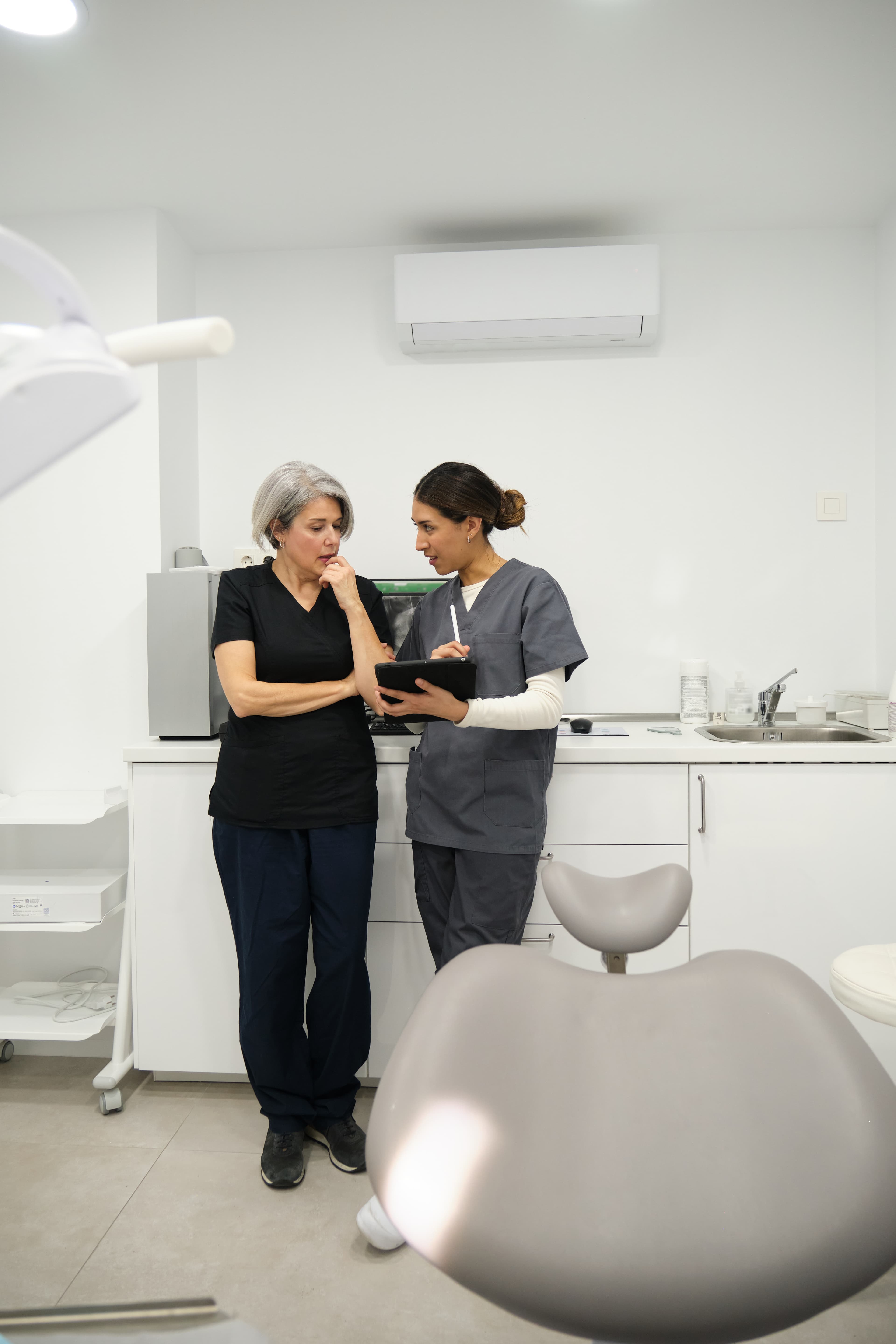 Dentist referring an orthodontic patient for specialist treatment